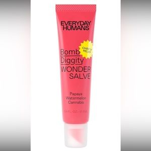 Bomb Diggity Wonder Salve

0.4 fl. oz.  12.5 ml  (NIB)